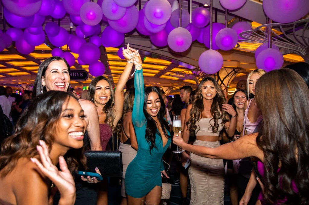 Bachelorette Parties at Gatsby’s Cocktail Lounge